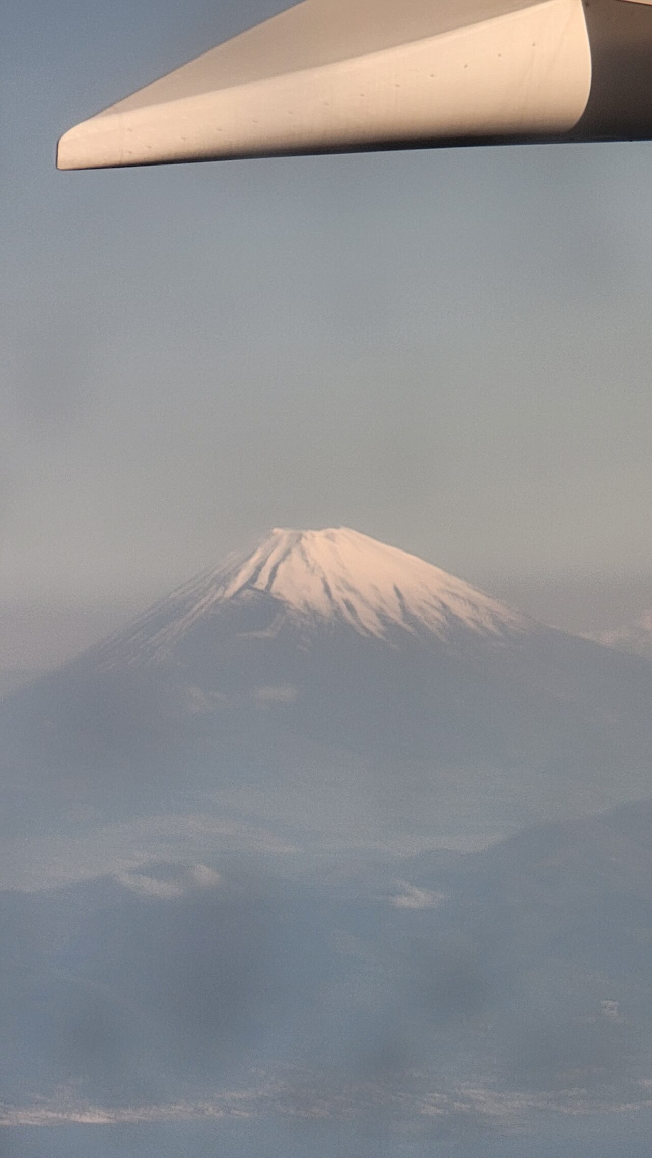 飛行機内から富士山
