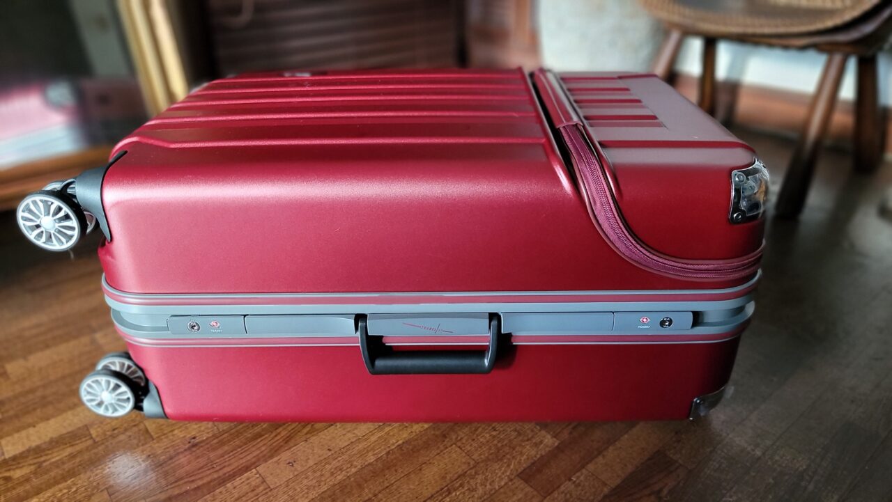 ７泊～１０泊には１００Lサイズのスーツケースが最適