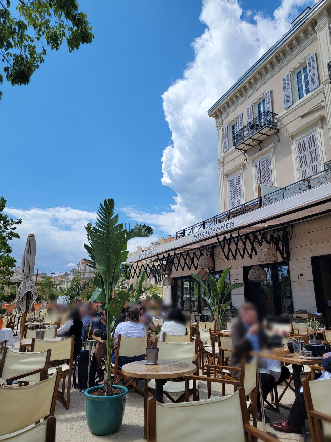 Hura Cannes Restaurant