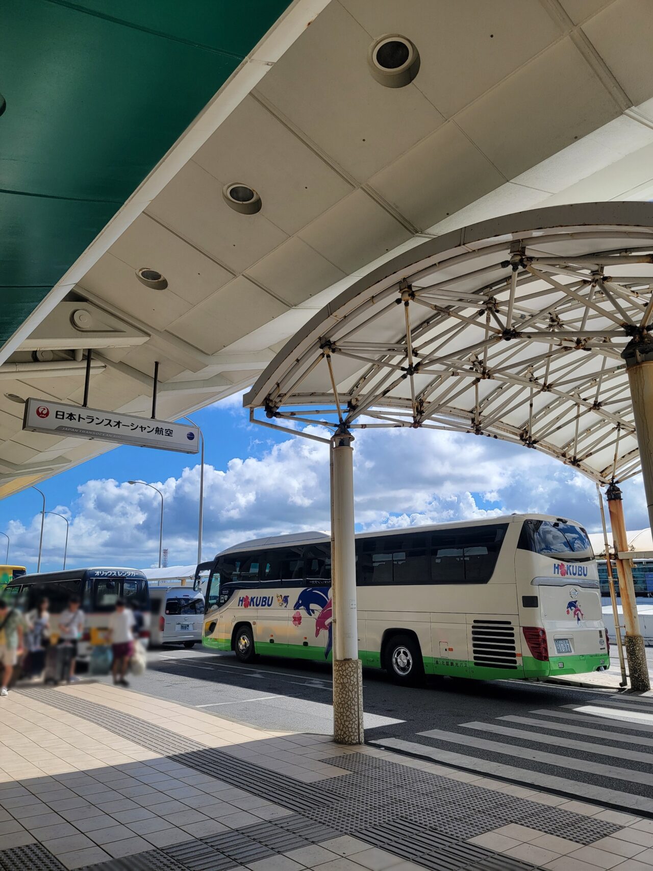 那覇空港出発口