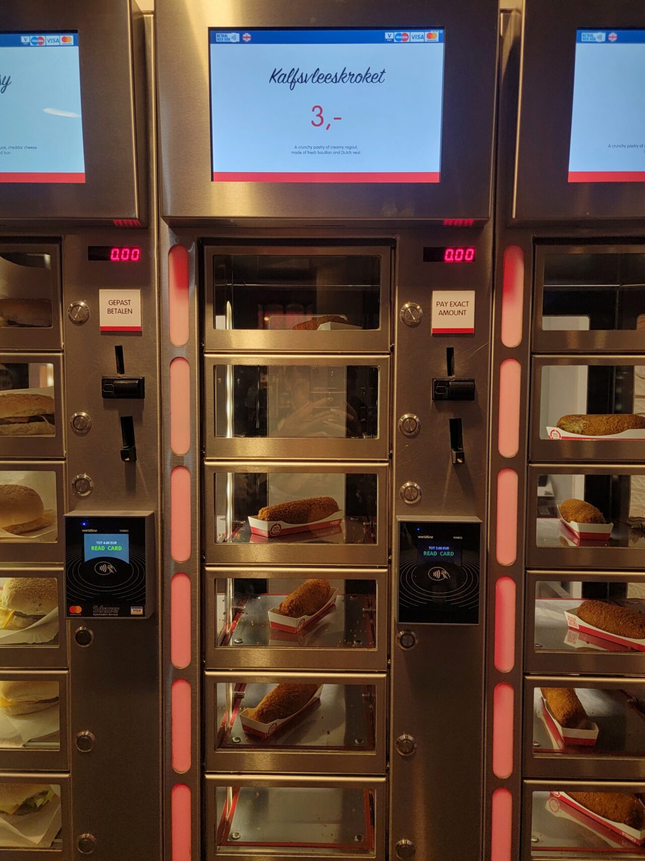 Croquette vending machine： FEBO