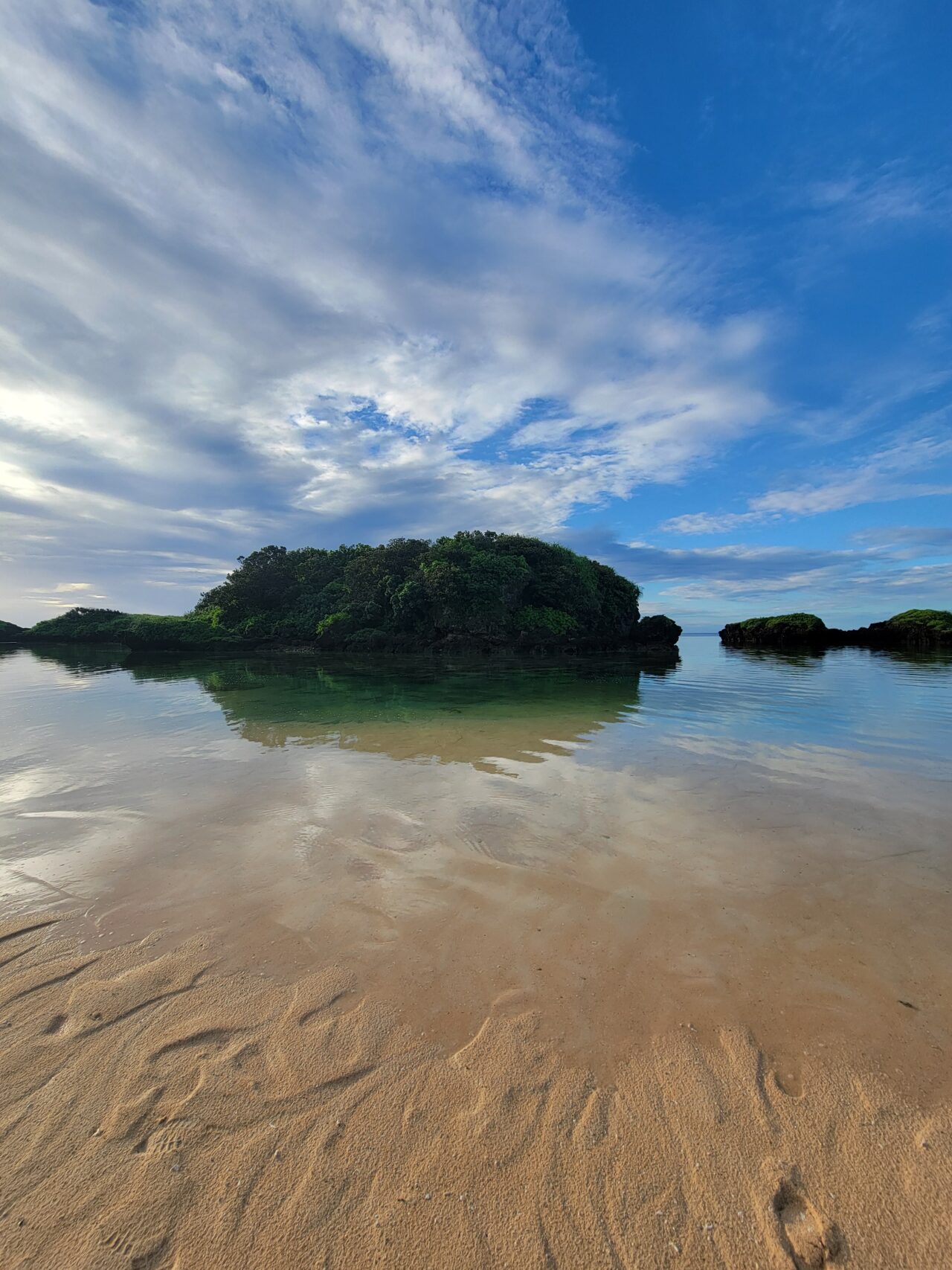 Hoshisuna Beach