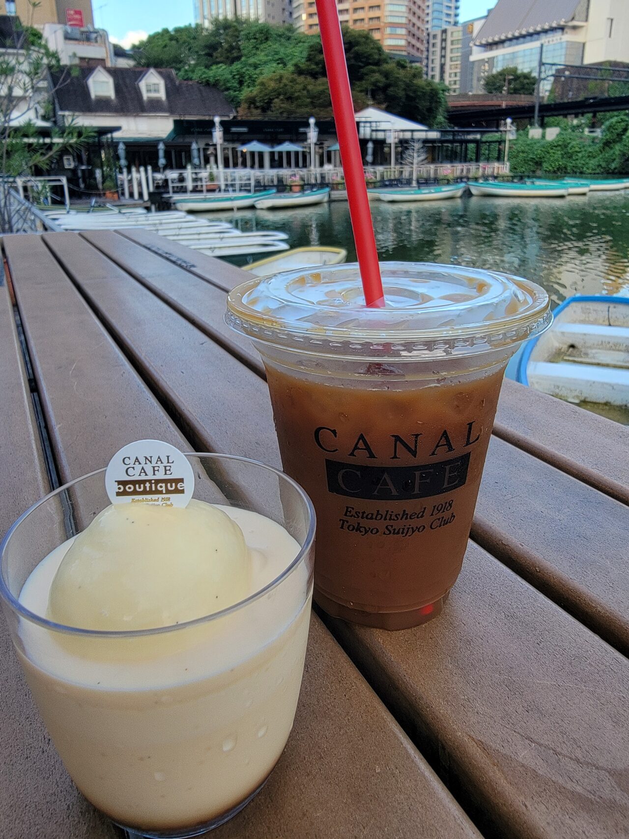 KAGURAZAKA CANAL CAFE