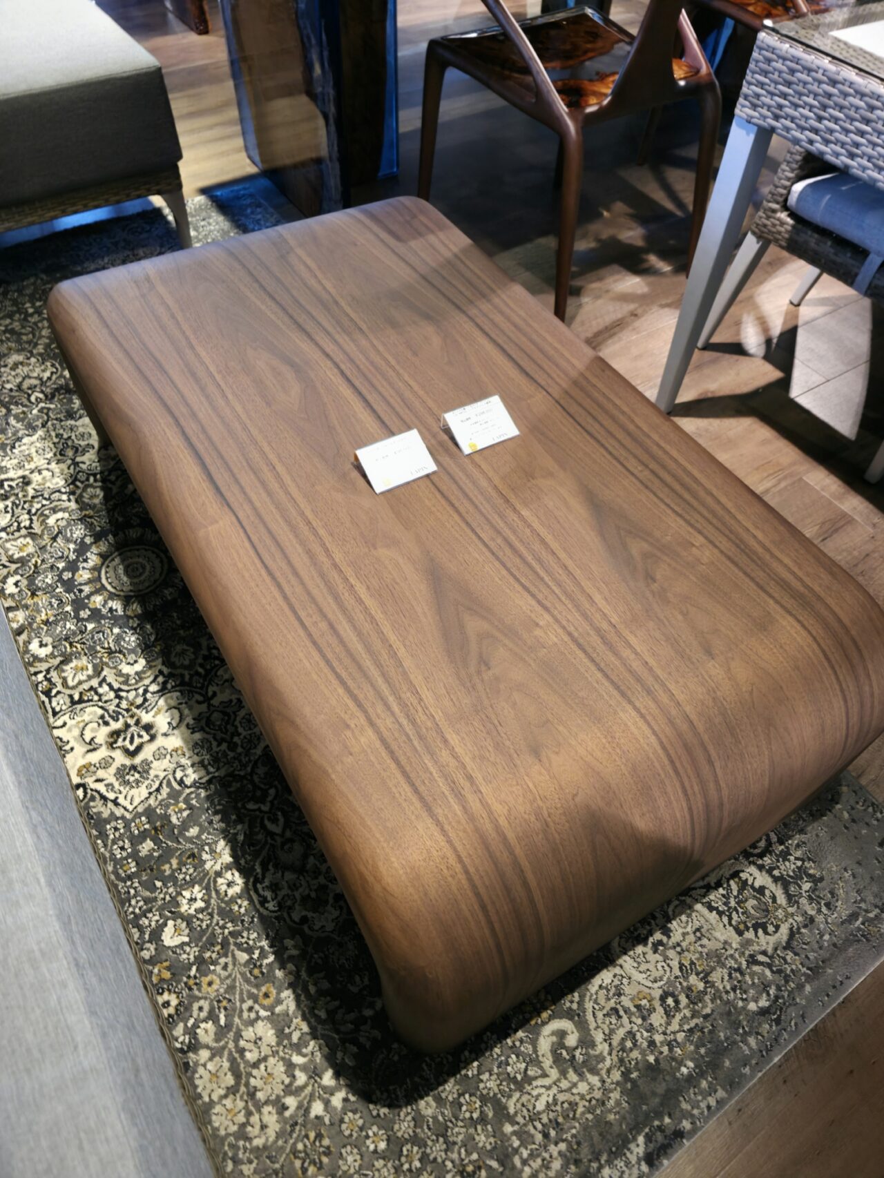 ラパンショールーム Furniture Showroom Lapin