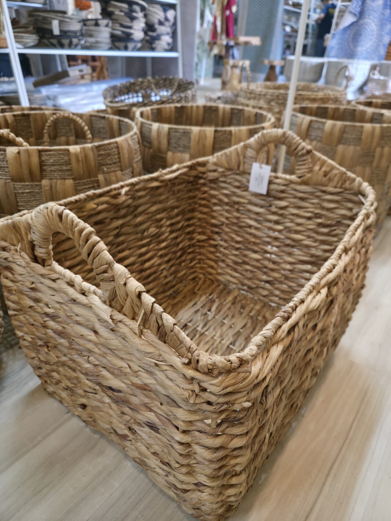 YELLOW BOX TEAK STORE