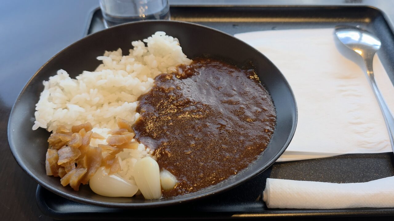 JAL成田国際線サクララウンジ