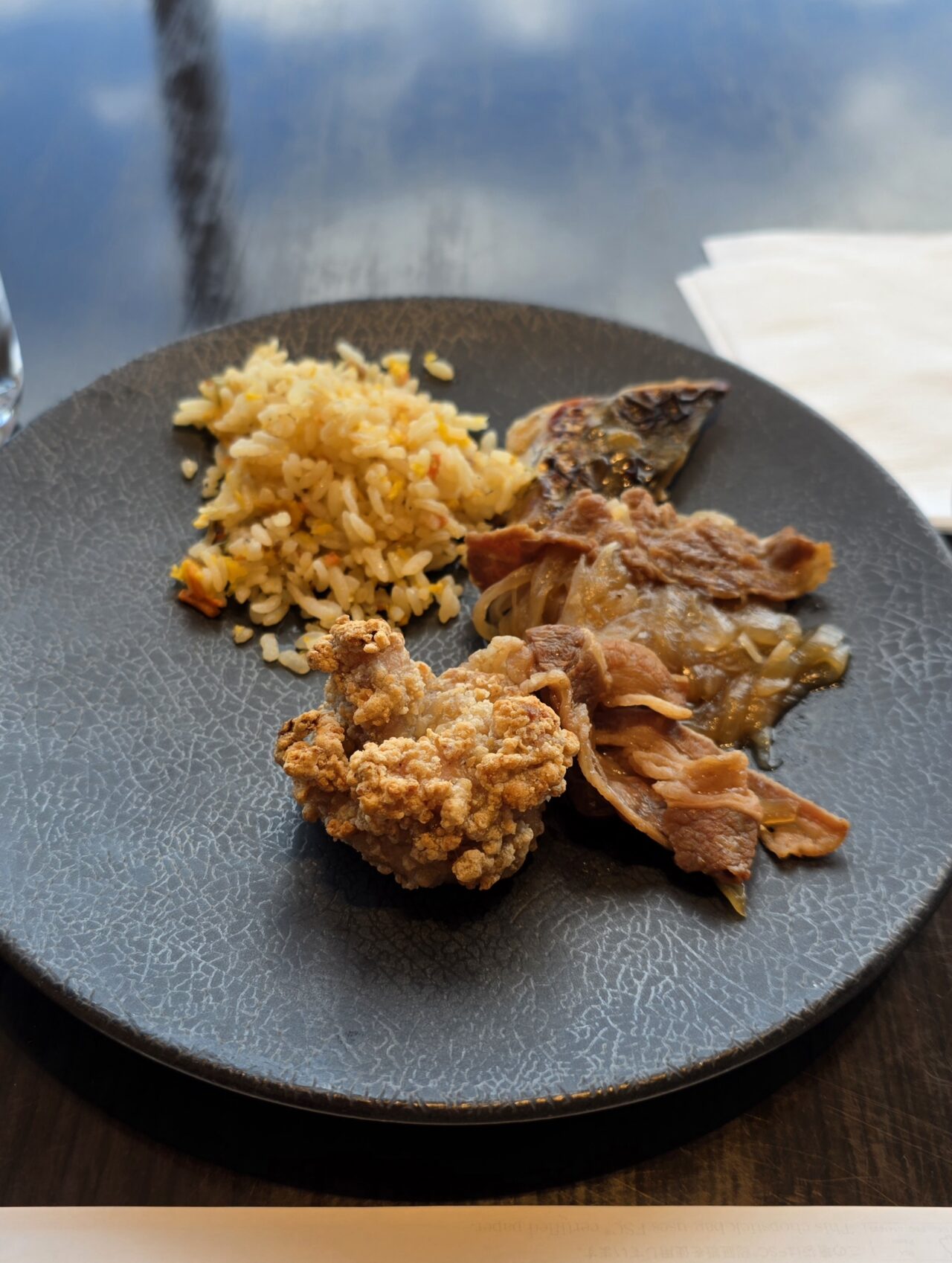 JAL成田国際線サクララウンジ