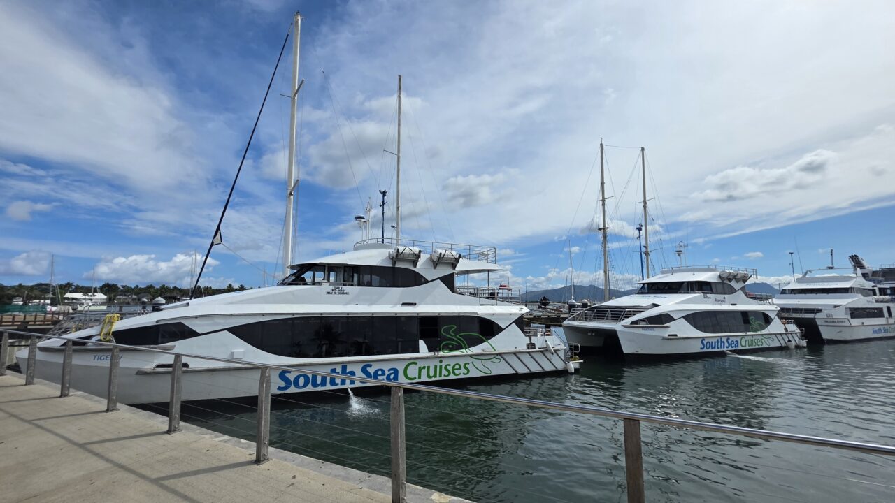 ポートデナラウ