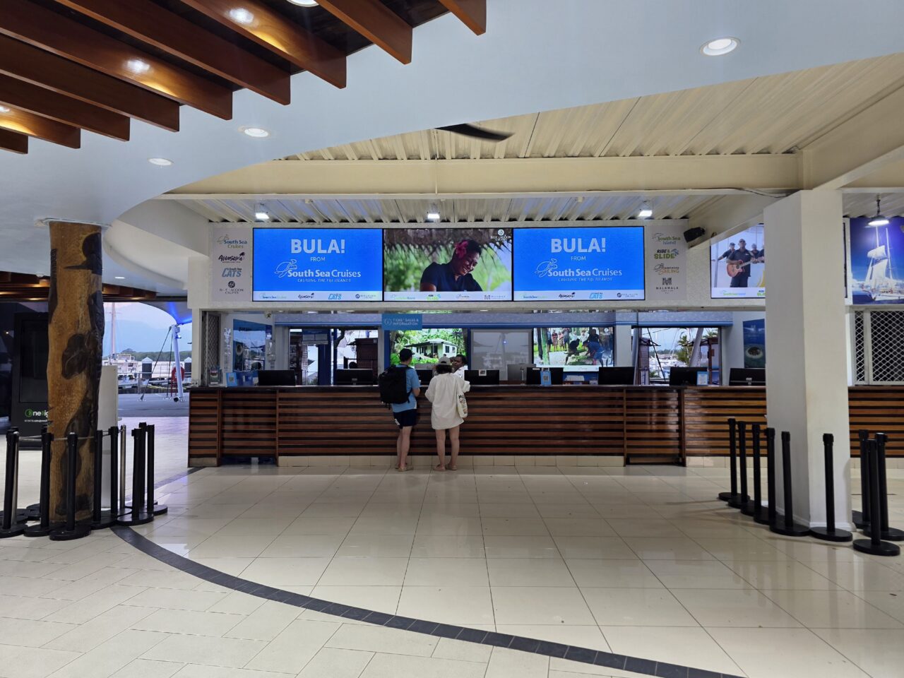 ポート・デナラウ・ショッピングセンター