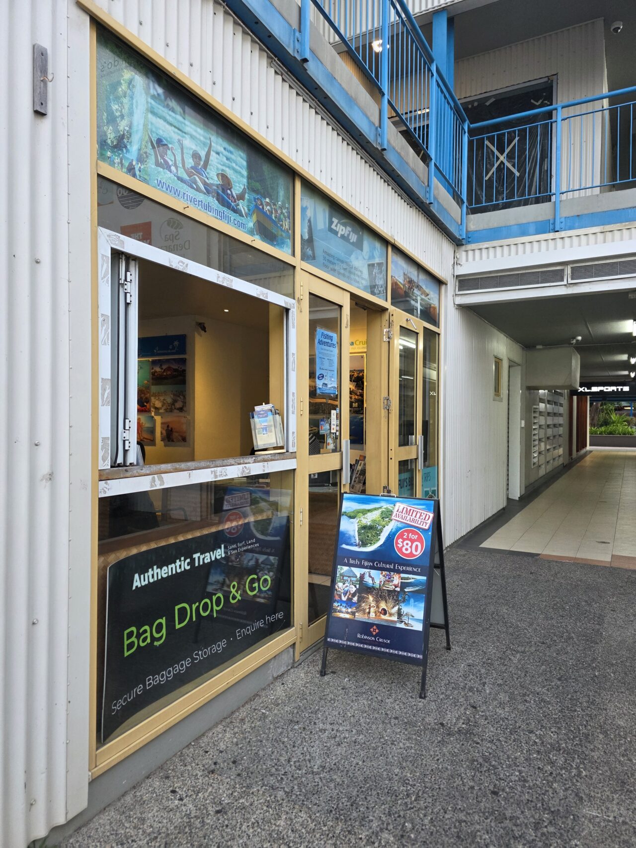 ポート・デナラウ・ショッピングセンター