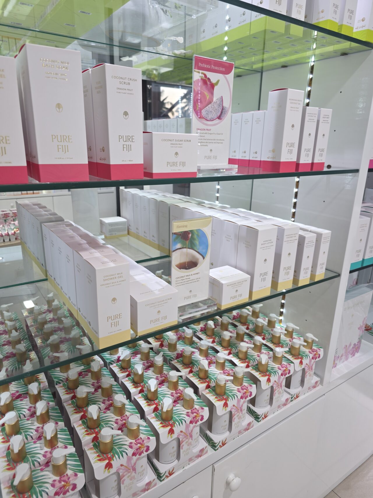 PURE FIJI SPA スパ デナラウ