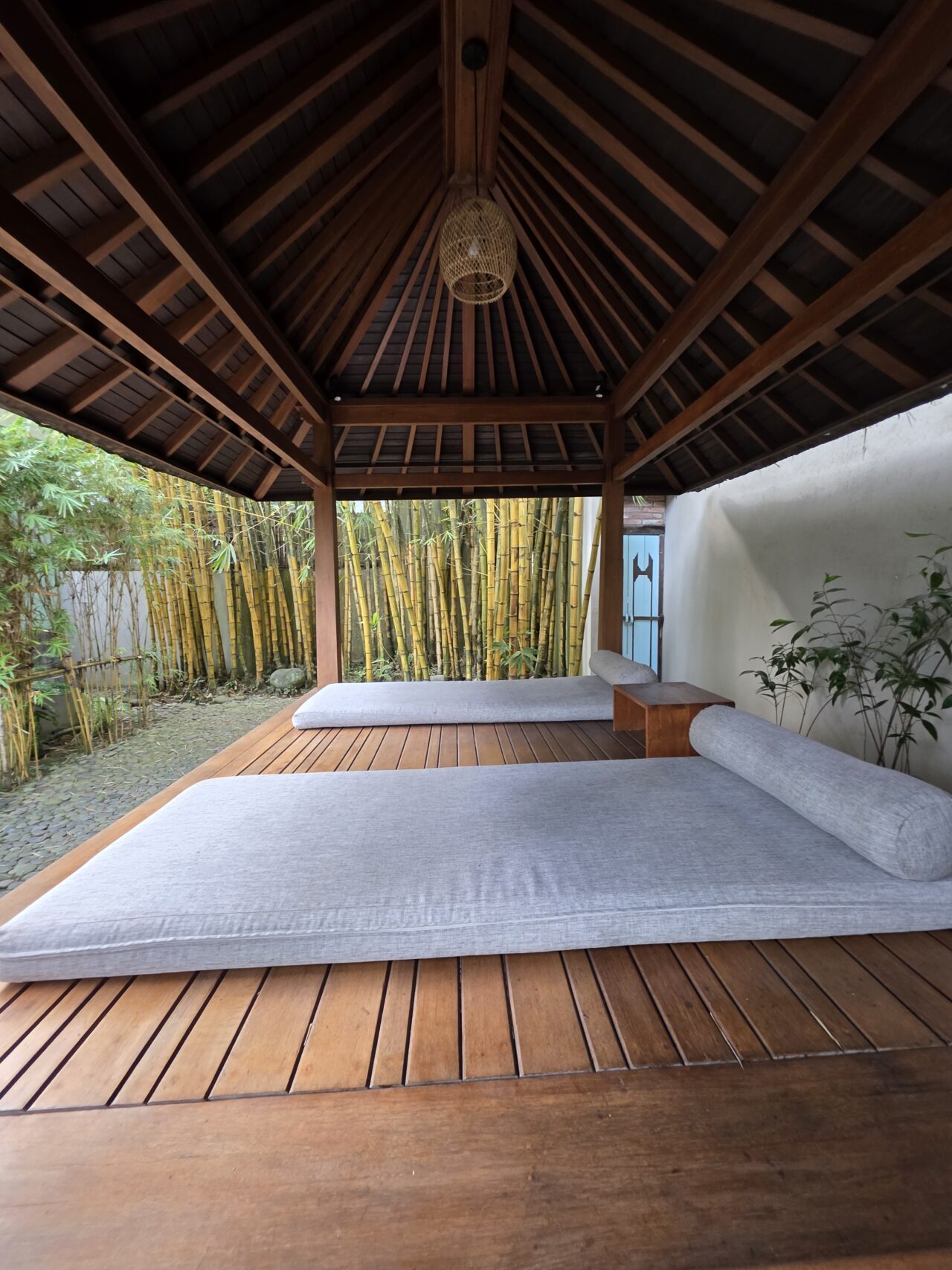 テガルサリアコモデーション（Tegal Sari Accommodation）
