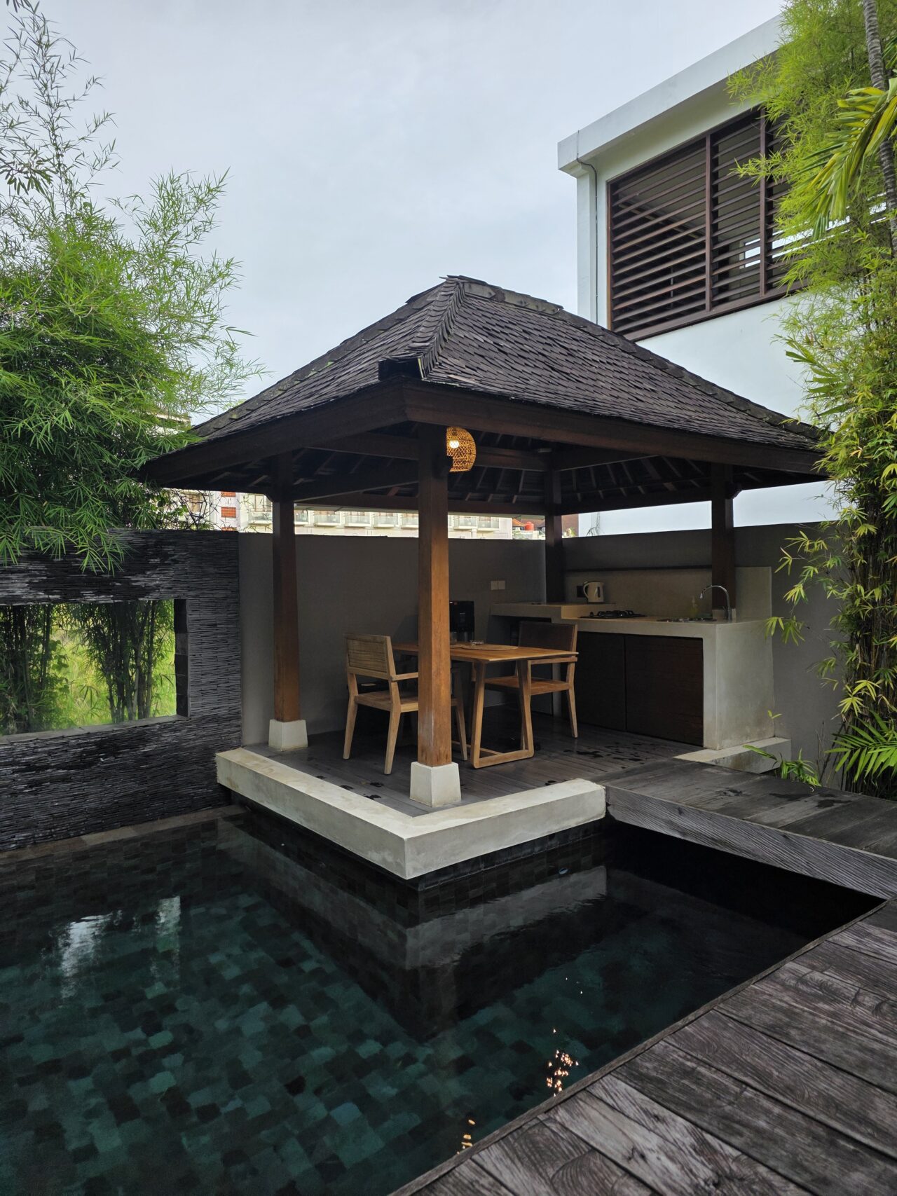 テガルサリアコモデーション（Tegal Sari Accommodation）