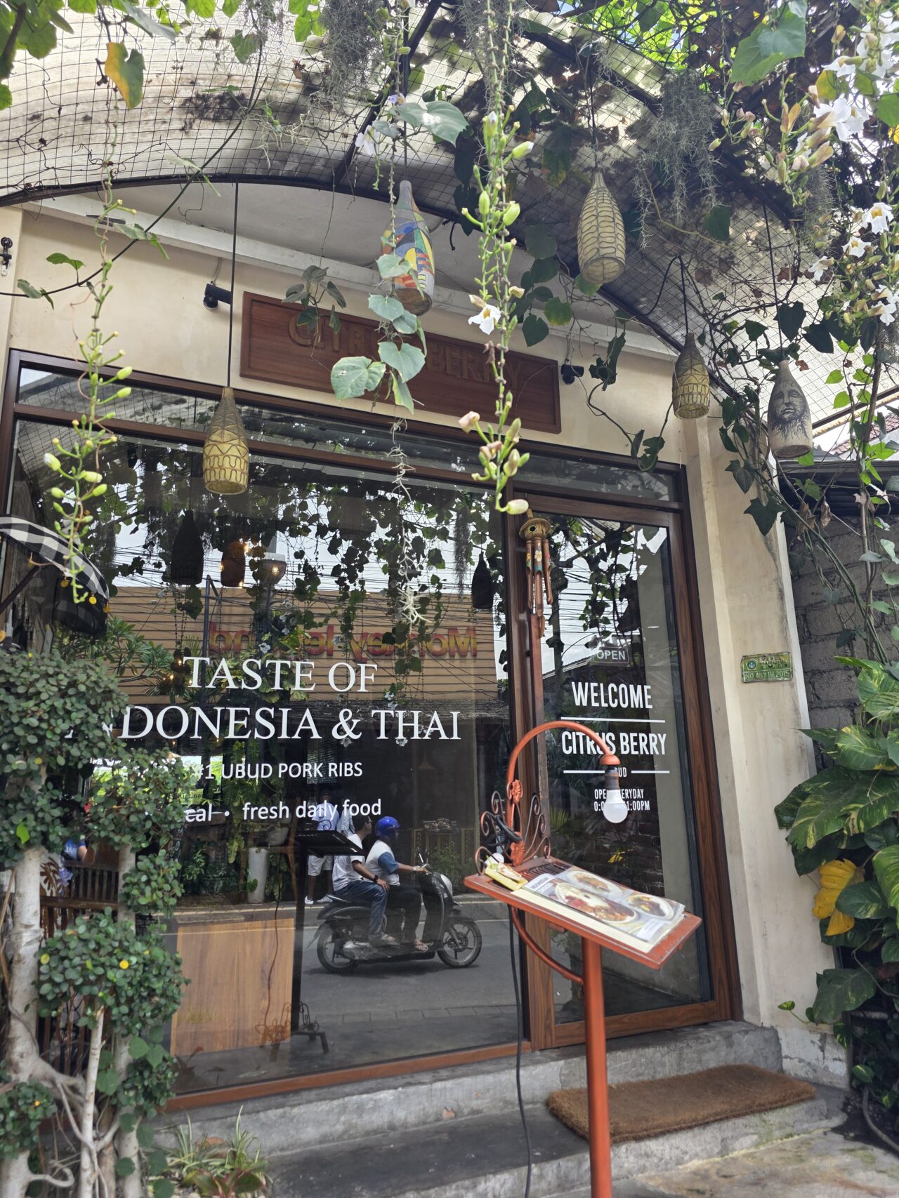 Citrus Berry Ubud（シトラス・ベリー・ウブド）