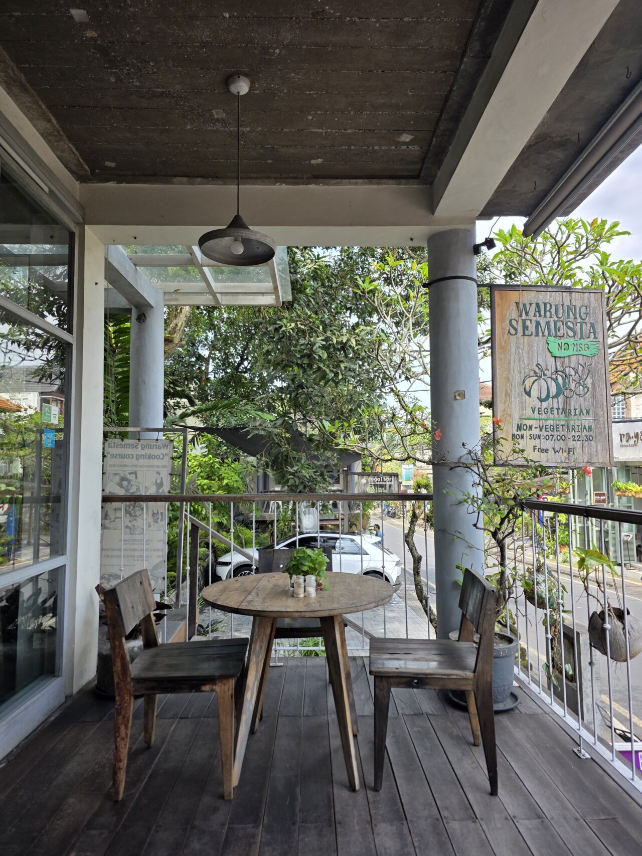 Warung Semesta