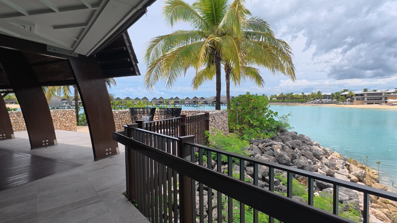 フィジー・マリオット・リゾート・モミ・ベイ：Lagoon House & Bar